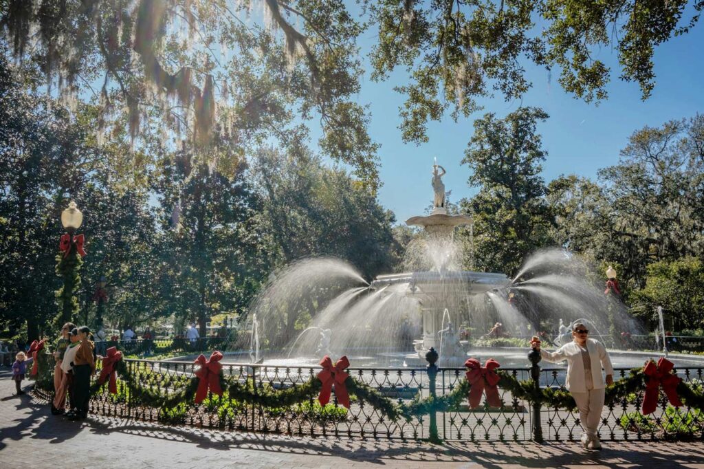 Visit Forsyth Park in Savannah Georgia with kids