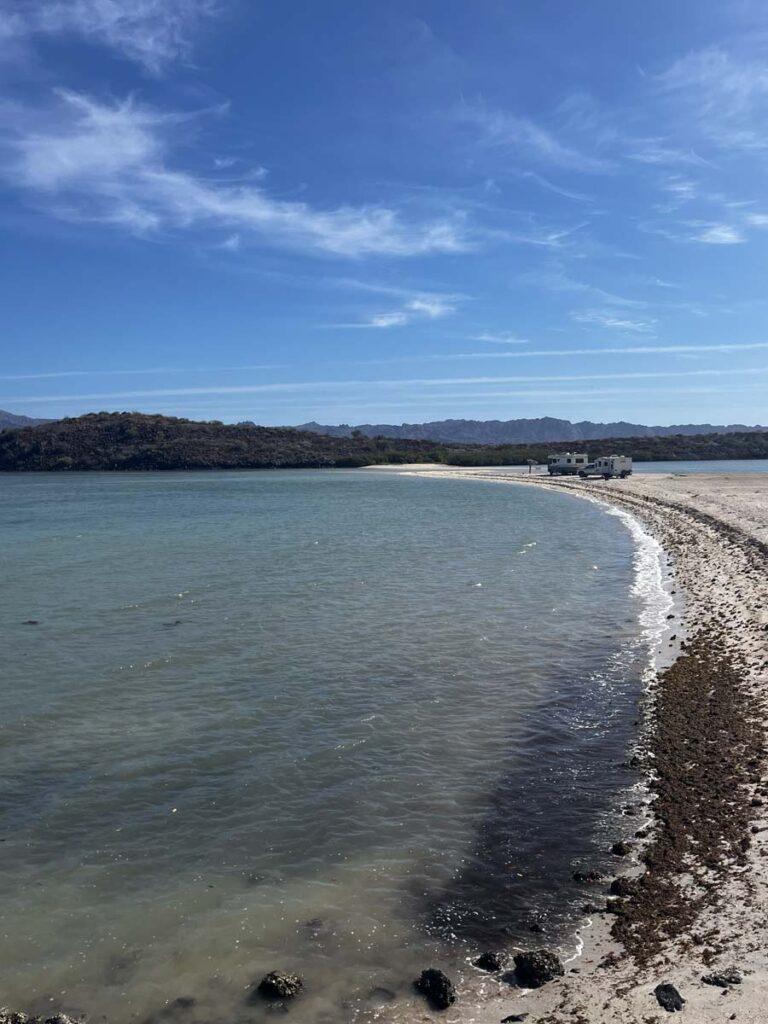 There's plenty of space to camp on the beach at Playa El Requeson