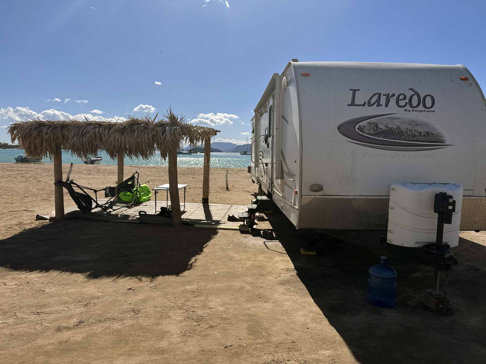 Beach camping in Baja on Playa Santispac, on the best best Baja beaches for RVing