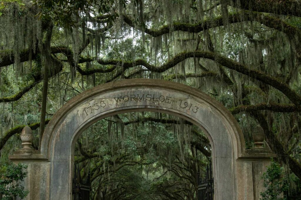 One of our favorite things to do with kids in Savannah is visit the cemetary