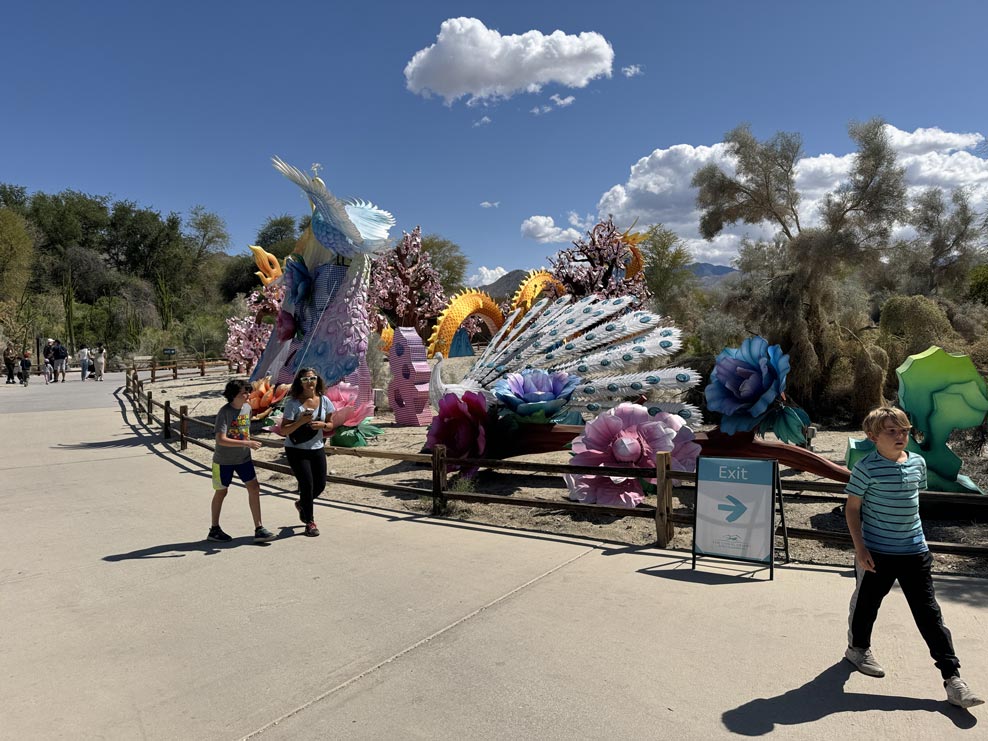 Living Desert Zoo Scultures