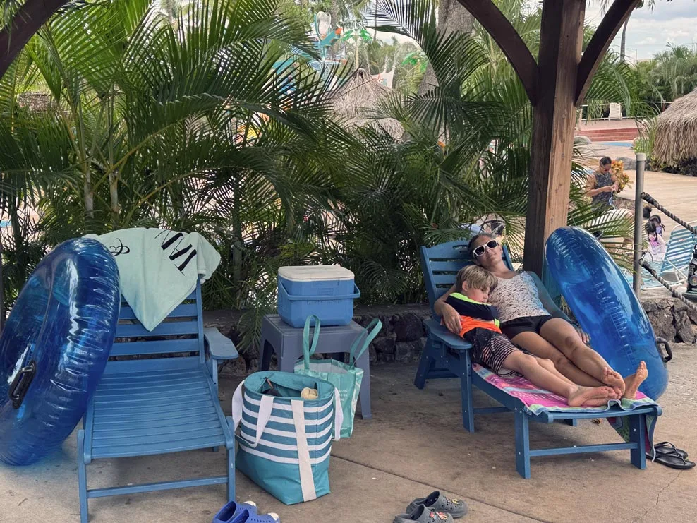 wet n wild hawaii cabana